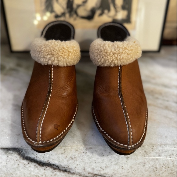 Donald J Pliner BHappy Leather Sport Mules with Sherpa Trim Size 8.5M - Picture 8 of 9